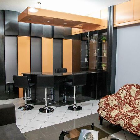 Christine'S Downtown Suites كافالا المظهر الخارجي الصورة