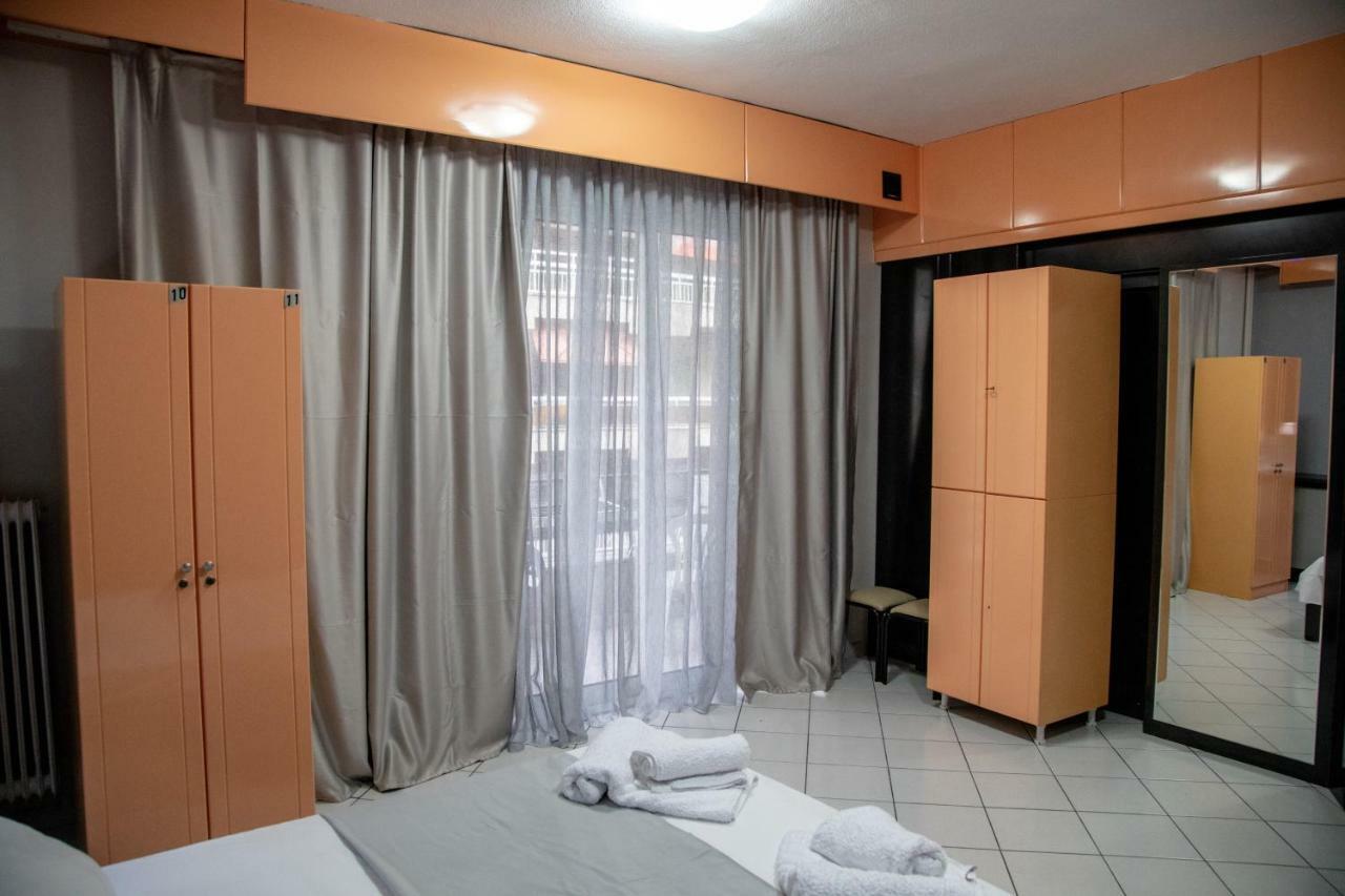 Christine'S Downtown Suites كافالا المظهر الخارجي الصورة